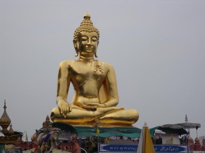 Chiang Rai S9 Großer Budha.jpg